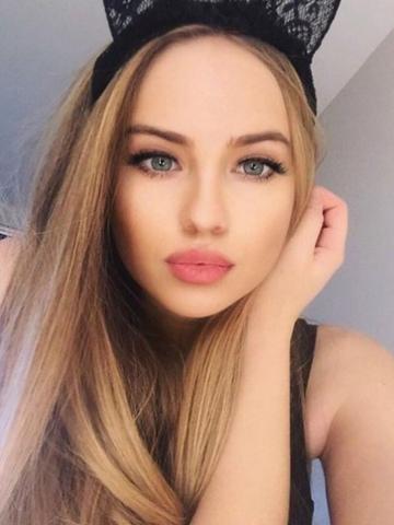 Моника